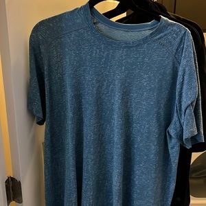Men’s XL light blue lululemon shirt